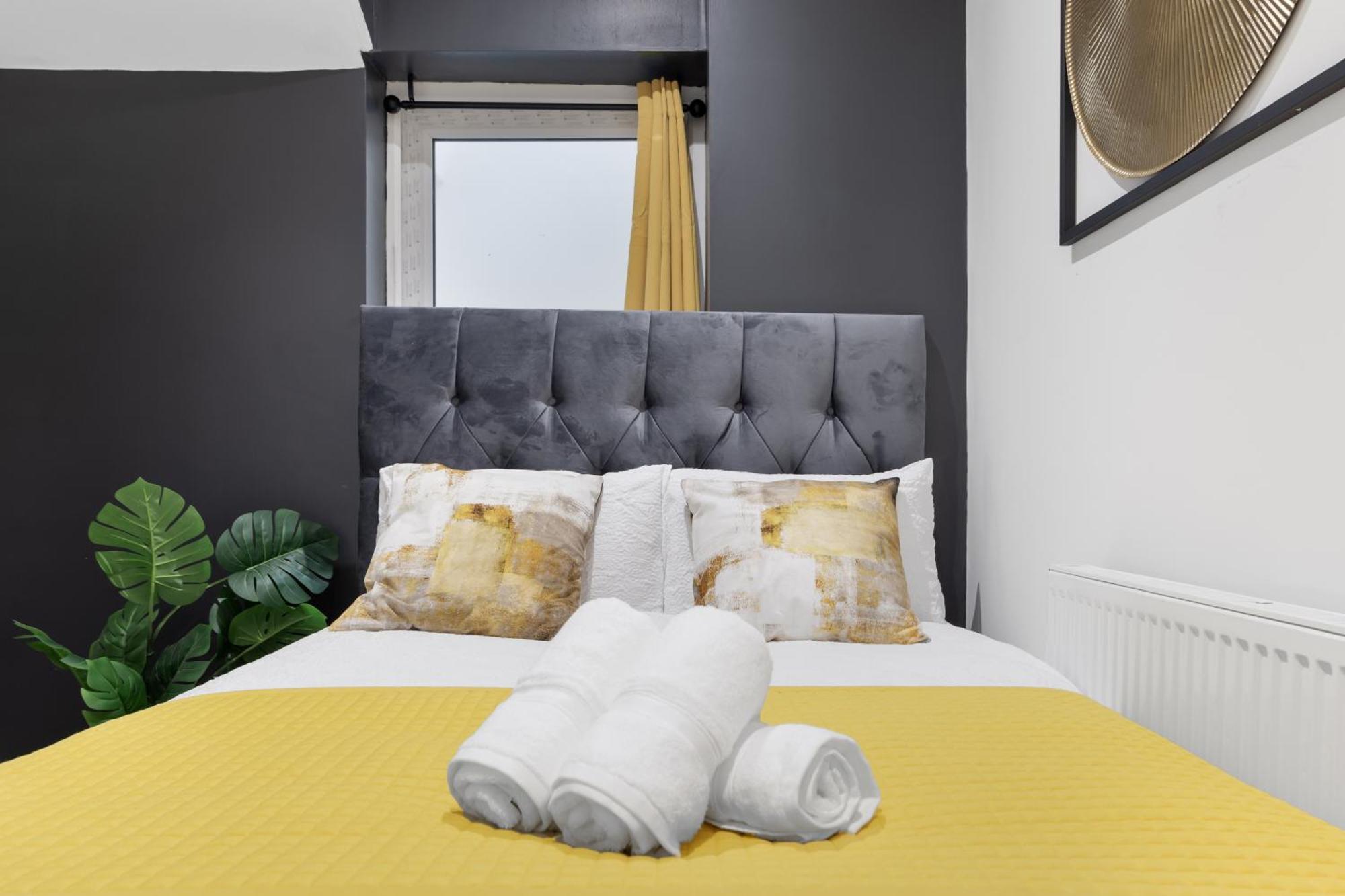 Immaculate 2-bed Escape- Sleeps 6- Garden & Parking - 15 Mins To Central- Save 20 Percent Weekly! * Londres